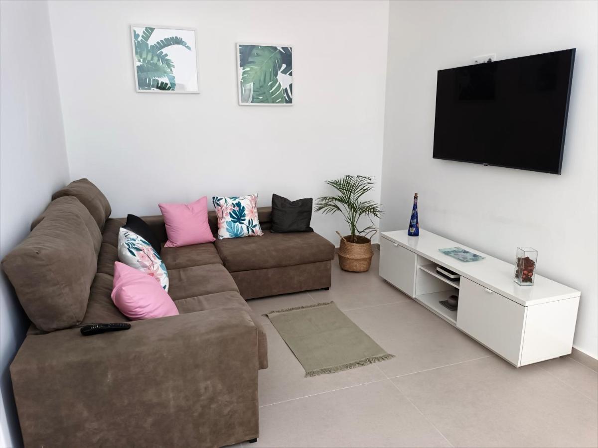 Apartamentos Falcon Tinajo Kültér fotó